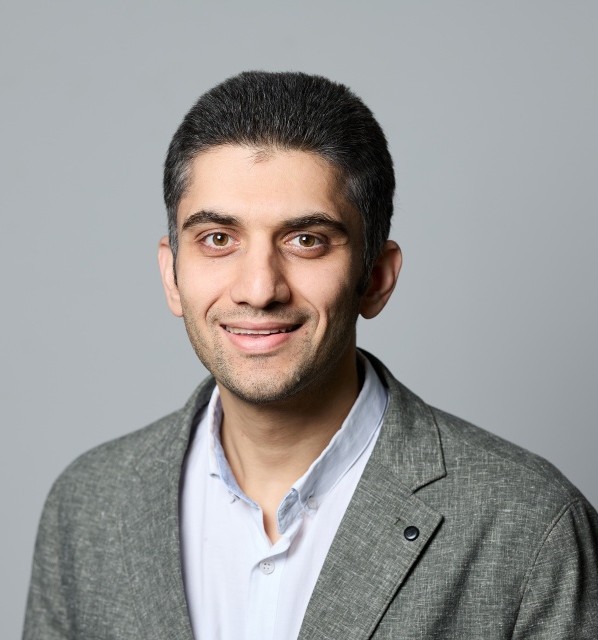 Dr. Mahdi Khalili
