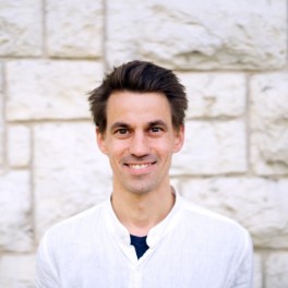 Portrait von Stefan Riedener
